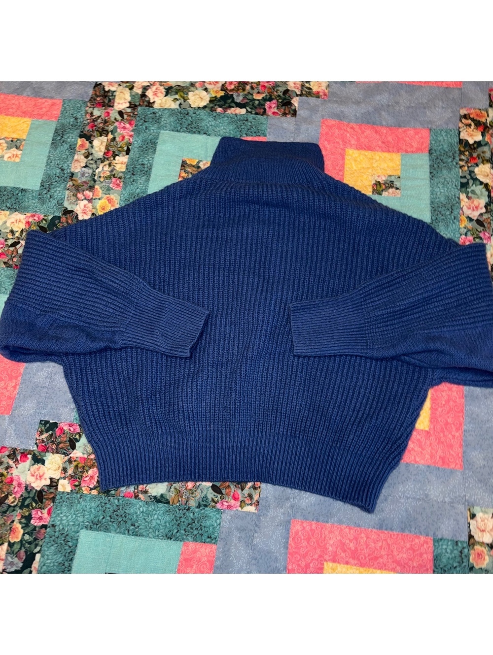 Urban Outfitters Woman’s S Blue Cable Knit Crop Half-Zip Sweater Size Small - Picture 3 of 8